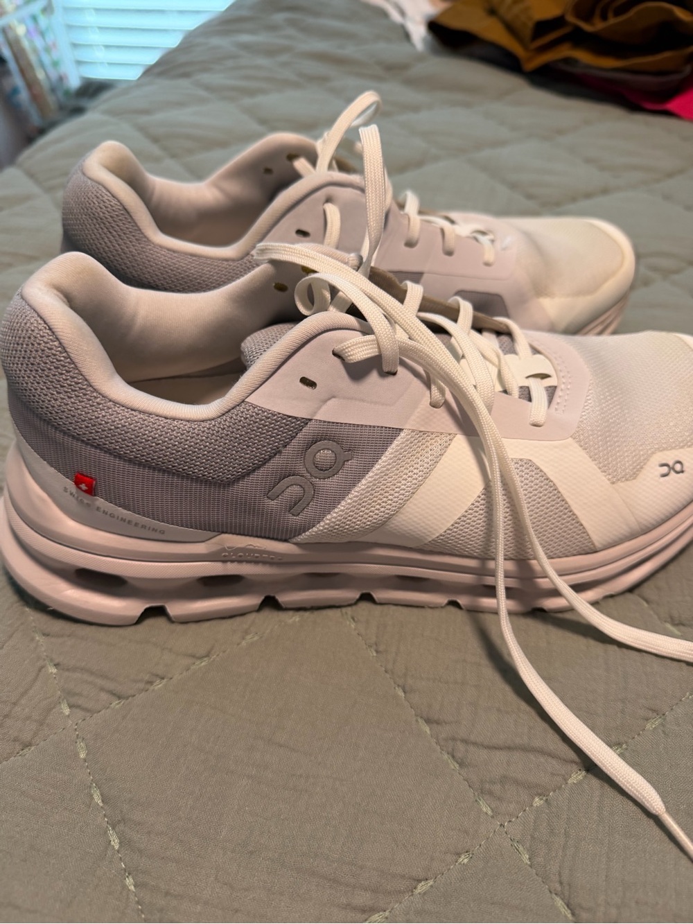 On Running Women's White Lightweight Sneakers - Picture 4 of 8